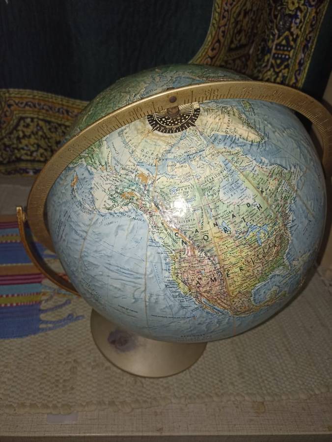 REPLOGAL VINTAGE GLOBE MADE IN USA