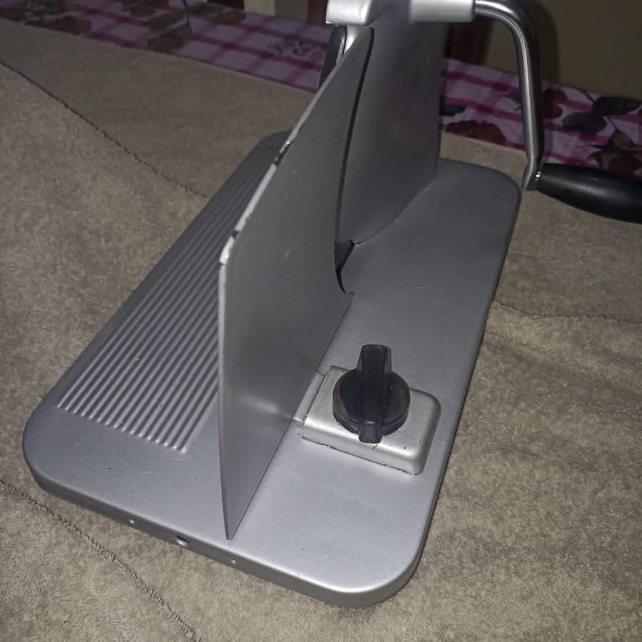 PINWARE VINTAGE BREAD SLICEER