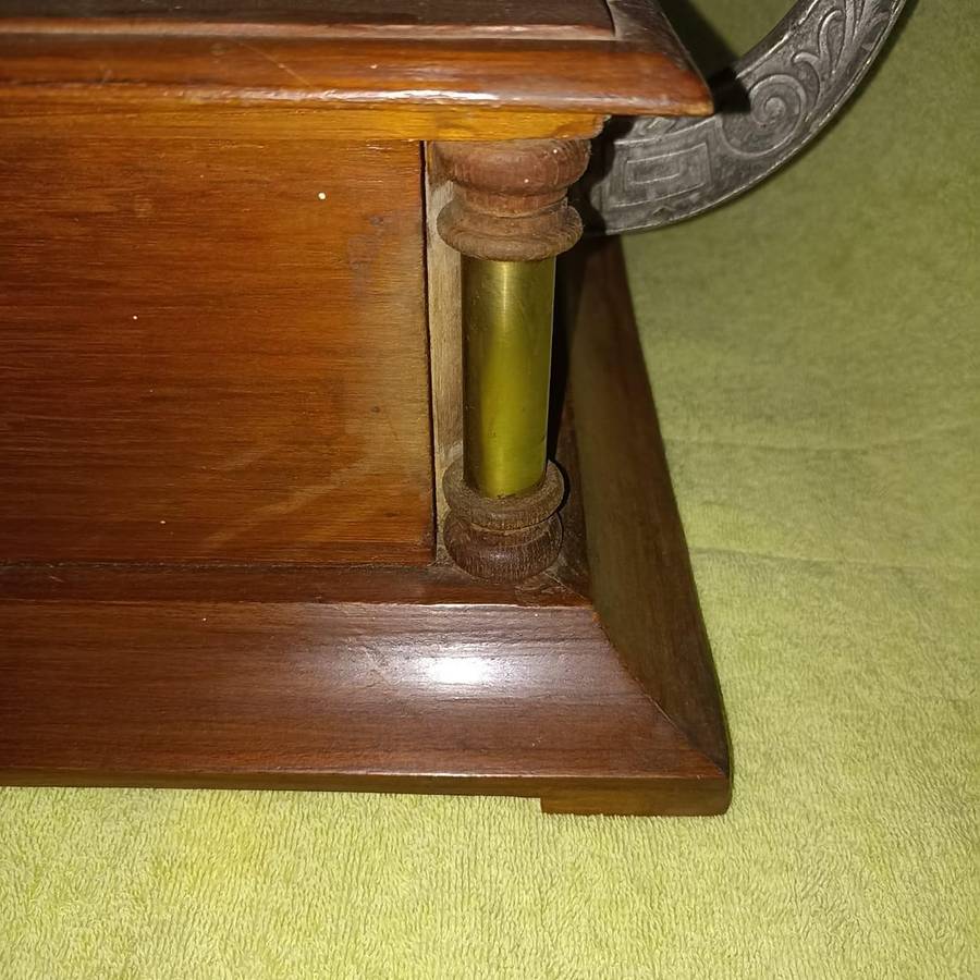 HIS MASTERS VOICE REVAMPED GRAMPOHONE