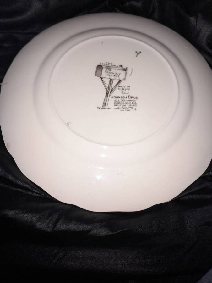 Johnson brothers plates decorative made in England.