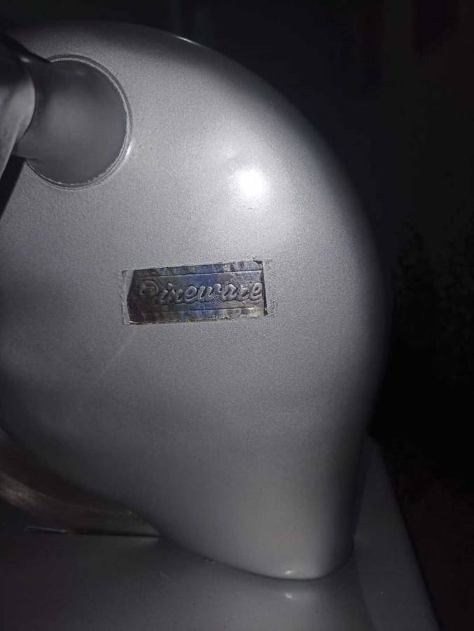 Pineware bread slicer