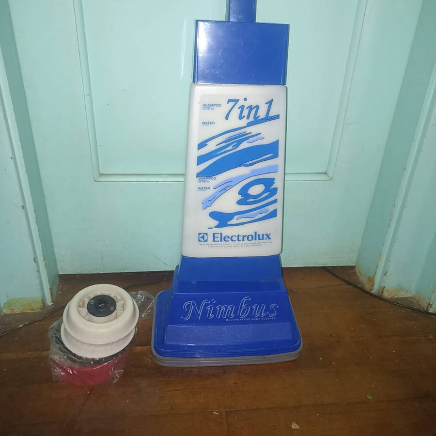 Nimbus Electrolux 7 in 1 carpet shampooer