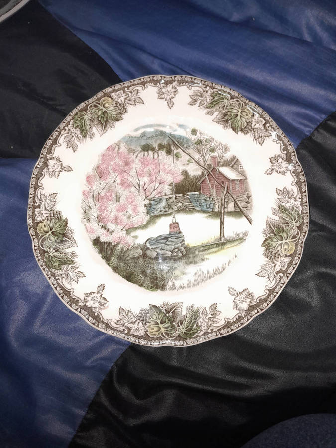 Johnson brothers plates decorative made in England.
