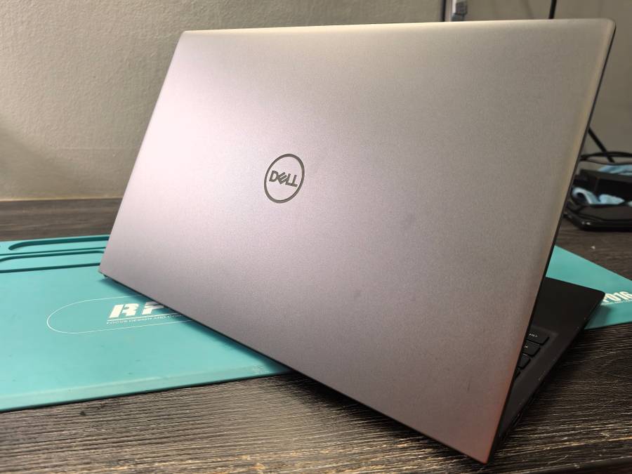 DELL VOSTRO 5510-i5-11320H-8GB DDR4*256GB SSD*FHD*IR*BACKLIT*