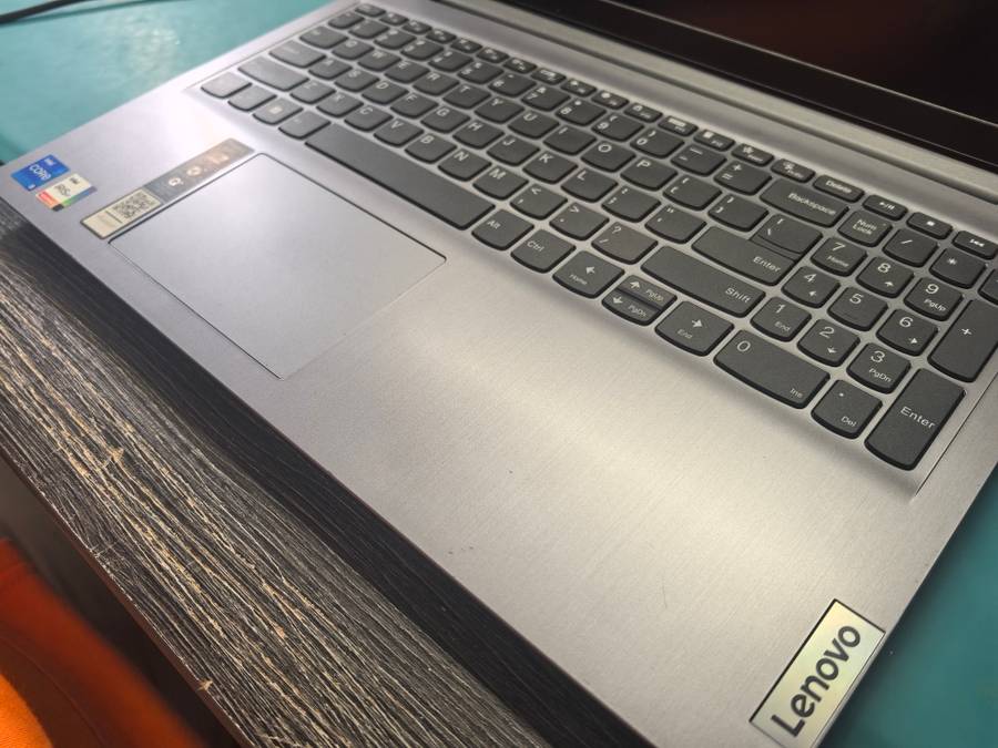LATE ENTRY-LENOVO IDEAPAD 3*i5-1135G7*8GB DDR4*256GB SSD*1TB HDD-FHD*IRIS GRAPHICS*