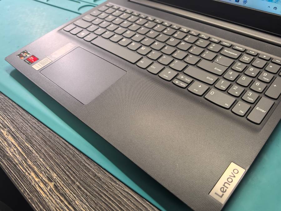 RADEON ADRENILAN EDITION-LENOVO IDEAPAD 3-RYZEN 5-3500U-8GB DDR4-256GB SSD-HD-VEGA 8 GRAPHICS