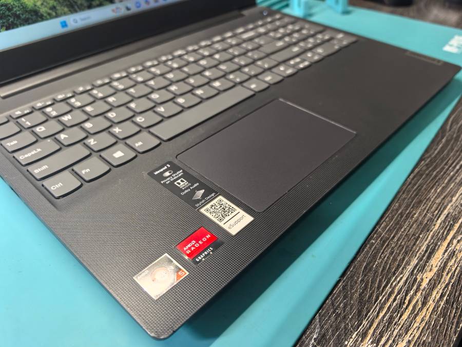 RADEON ADRENILAN EDITION-LENOVO IDEAPAD 3-RYZEN 5-3500U-8GB DDR4-256GB SSD-HD-VEGA 8 GRAPHICS
