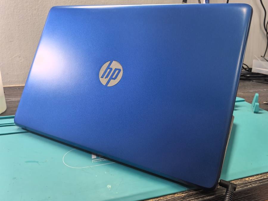 HP 250 G6*i3-5005U*12GB RAM*256GB SSD*15.6`HD*DVD