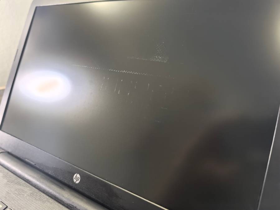 HP 250 G6*i3-5005U*12GB RAM*256GB SSD*15.6`HD*DVD