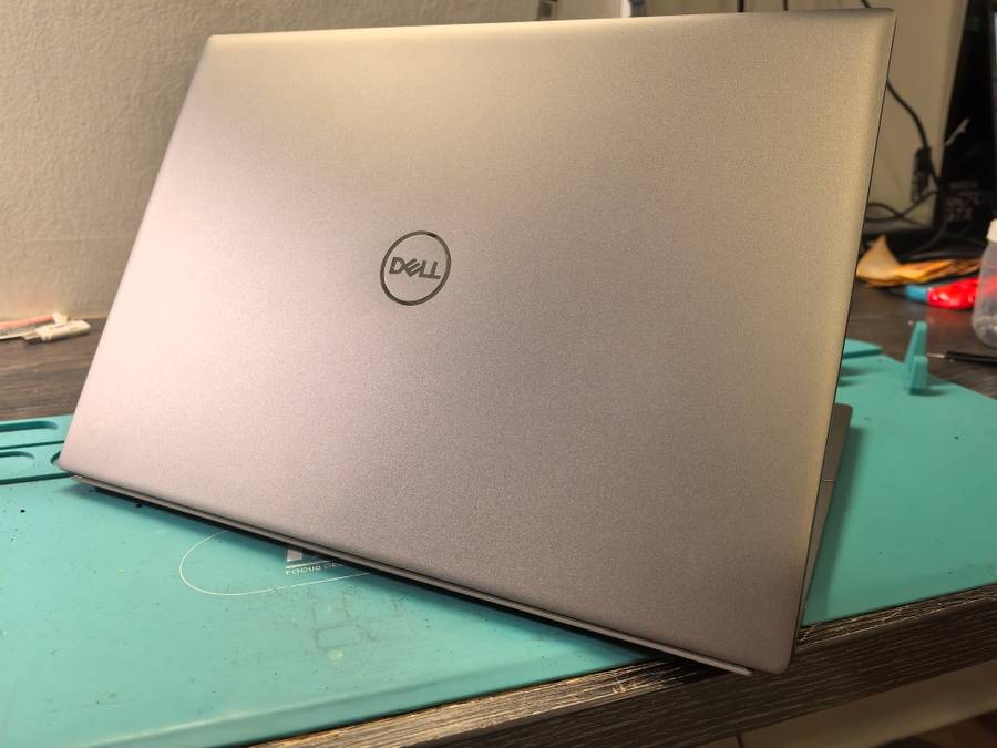 12TH GEN i5-DELL VOSTRO 5620-i5-1240P-16GB RAM-2TB SSD-FHD+*XE GRAPHICS