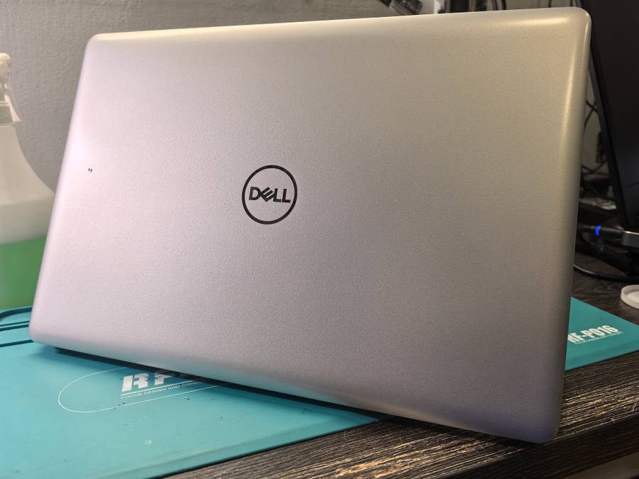 17" DELL INSPIRON 5770-i7-8550u*8GB-128GB SSD-1000GB HDD-RADEON 530 4GB-RADEON ADRENILIN
