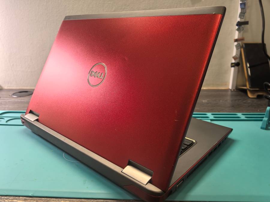 QUAD CORE i7-DELL VOSTRO 3560*i7-3632QM-8GB RAM-256GB SSD-RADEON GRAPHICS-DVD-HD DISPLAY