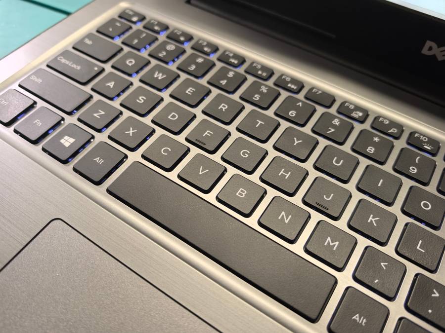 Touchscreen Dell Inspiron 5567 i5-7200U 8GB 256GB SSD FHD