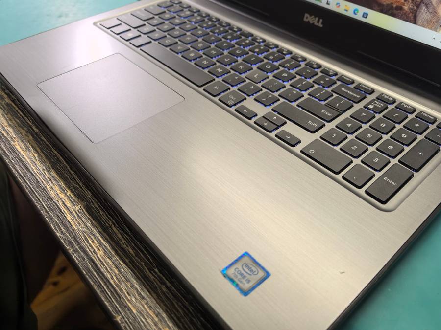 Touchscreen Dell Inspiron 5567 i5-7200U 8GB 256GB SSD FHD