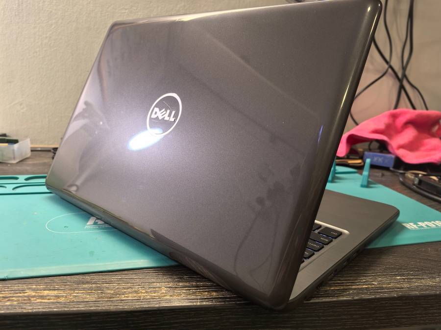 Touchscreen Dell Inspiron 5567 i5-7200U 8GB 256GB SSD FHD