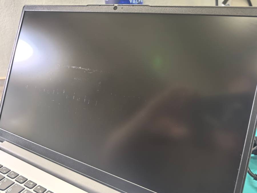 Lenovo Ideapad 1-N4020 Celeron-4GB DDR4-256GB NVMe SSD-UHD Graphics-FHD