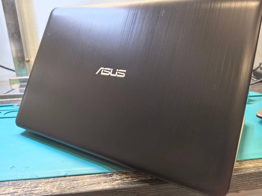 -Boxed - ASUS F540L i3-5005U 4GB RAM 256GB SSD Tru2Life Display