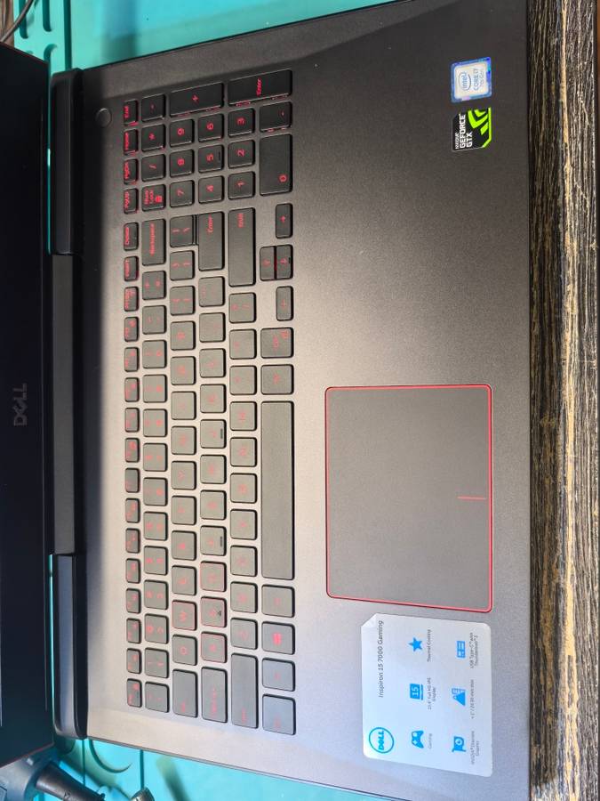 DELL GAMING 7577-i7-7700HQ-8GB-256GB SSD-1000GB HDD-IPS FHD-GTX1050ti-FHD