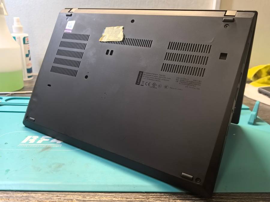 TOUCHSCREEN-Quad Core i7-Lenovo ThinkPad T490-i7-8665u-FHD-32GB RAM-1000GB SSD