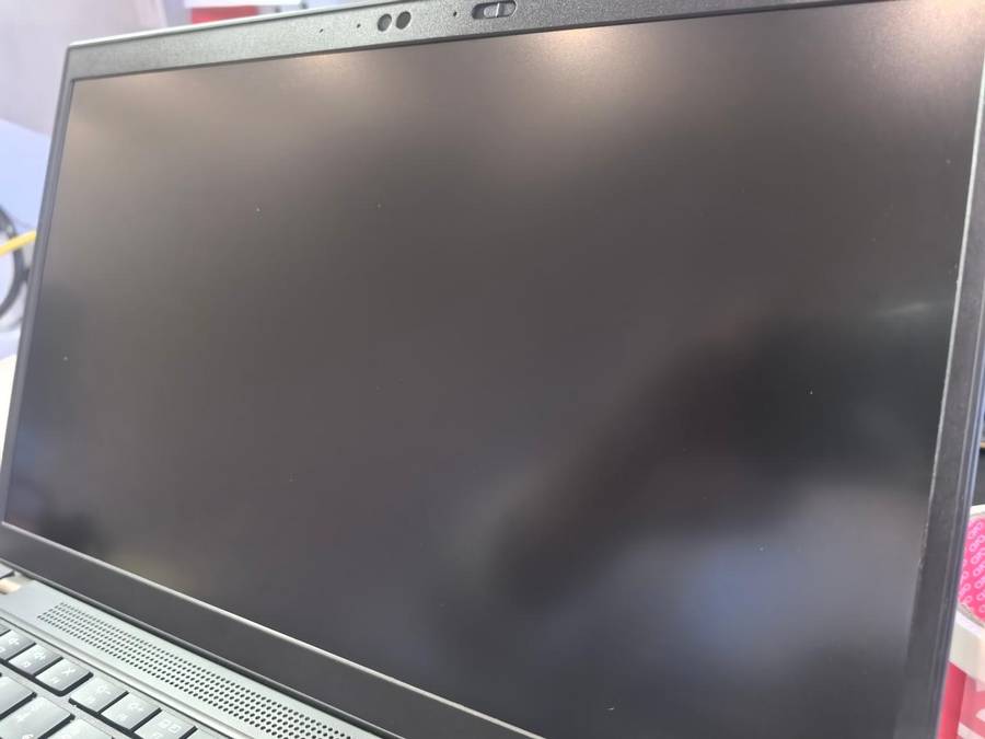 HIGH SPEC!*LENOVO THINKPAD T440P*i5-4300M*6GB RAM*256GB SSD*HD+DISPLAY