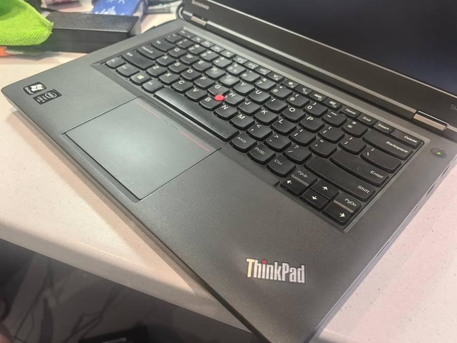 HIGH SPEC!*LENOVO THINKPAD T440P*i5-4300M*6GB RAM*256GB SSD*HD+DISPLAY