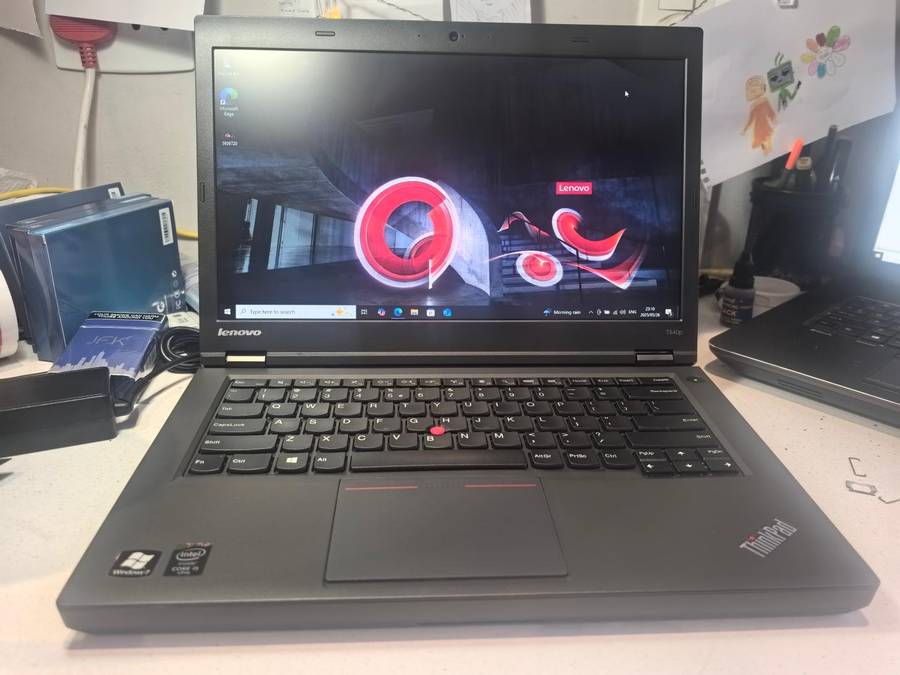 HIGH SPEC!*LENOVO THINKPAD T440P*i5-4300M*6GB RAM*256GB SSD*HD+DISPLAY