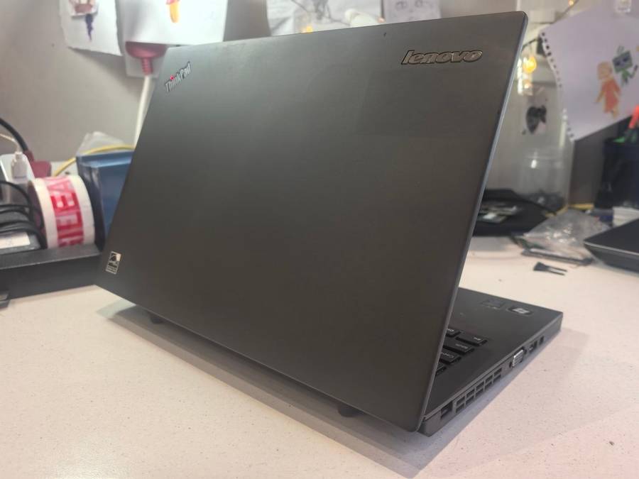 ULTRABOOK*LENOVO THINKPAD X240*i5-4300U*8GB DDR4-256GB SSD*4G*