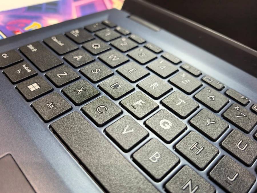 12th Gen Asus ExpertBook B5102CE