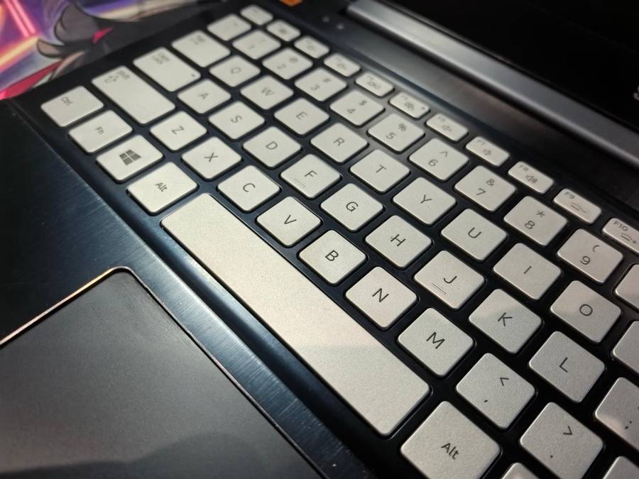 Samsung 870Z i7-3635QM 16GB RAM 250GB SSD FHD HD4000 Graphics