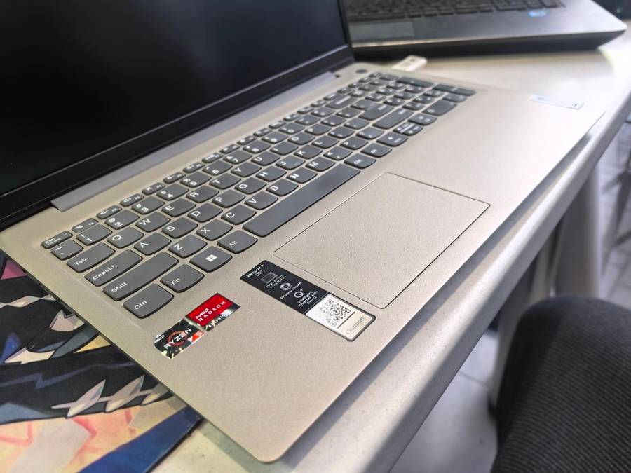 ADRENILAN EDITION-LENOVO IDEAPAD 3-RYZEN 5-3500U-8GB DDR4-512GB SSD-FHD-VEGA 8 GRAPHICS