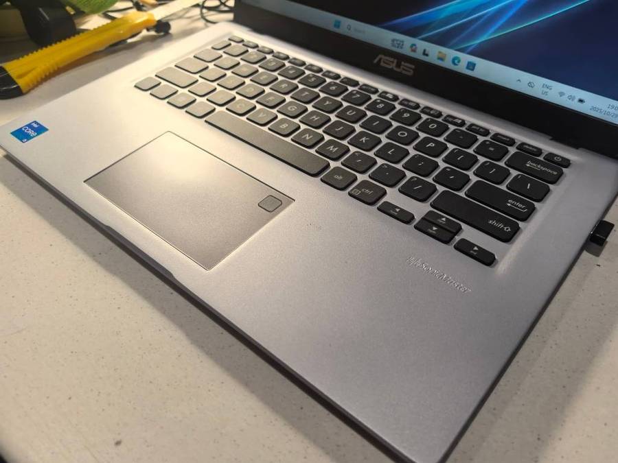 11TH GEN!*ASUS P1412CEA*i5-1135G7*16GB DDR4*512GB nvme SSD*FHD