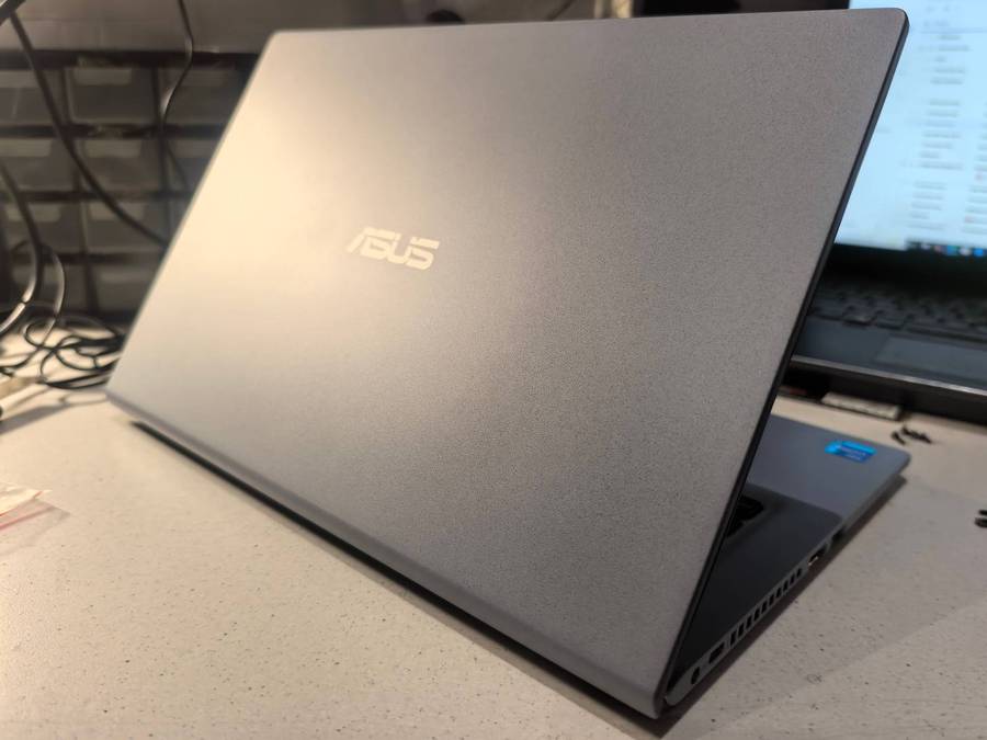 11TH GEN!*ASUS P1412CEA*i5-1135G7*16GB DDR4*512GB nvme SSD*FHD