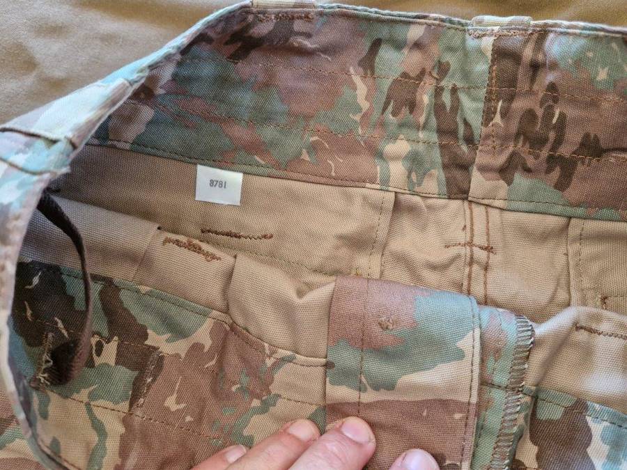 SADF 32 Battalion Camo Trousers. 43 CM across waist.