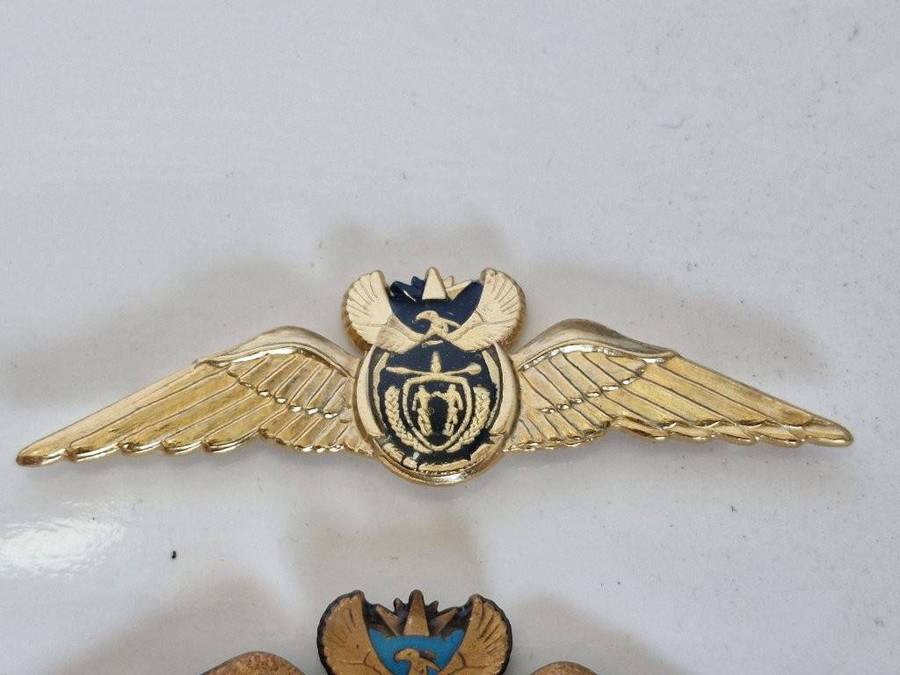 South African Air Force Gold Pilot wings. Mess dress size.