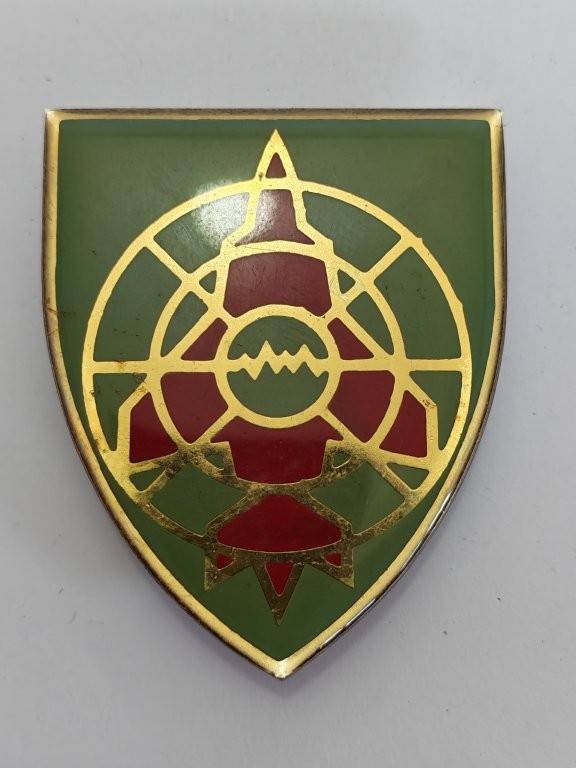 SADF Anti-Aircraft School Shoulder flash. Pins Intact.