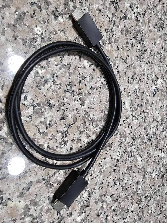 PlayStation 5 Digital Edition Console - 2x controllers and cables