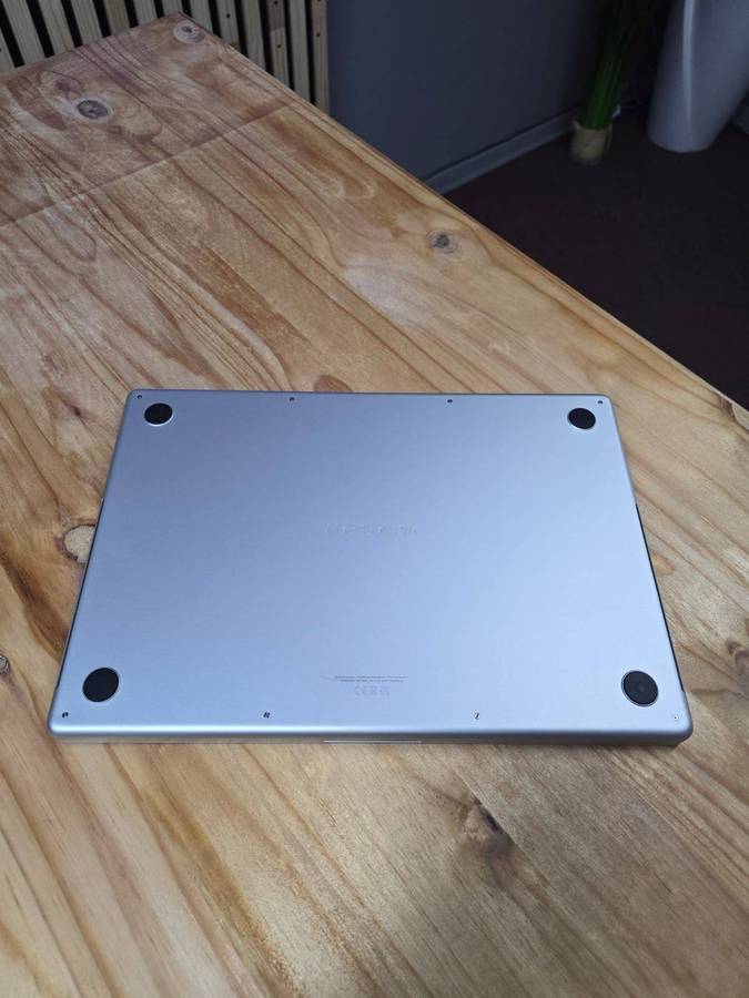 Apple Macbook Pro M4 Pro 16"