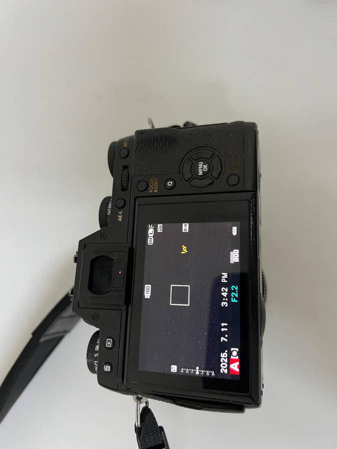 FujiFilm X-T1 camera with lens 56mm