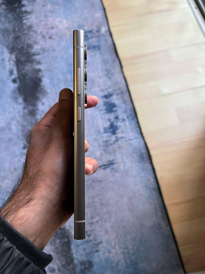 Samsung S24 Ultra NEW CONDITION