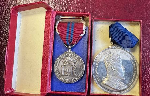 NATAL 1902 KEV11 CORONATION & 1953 QE11 CORONATION SILVER MEDALLIONS