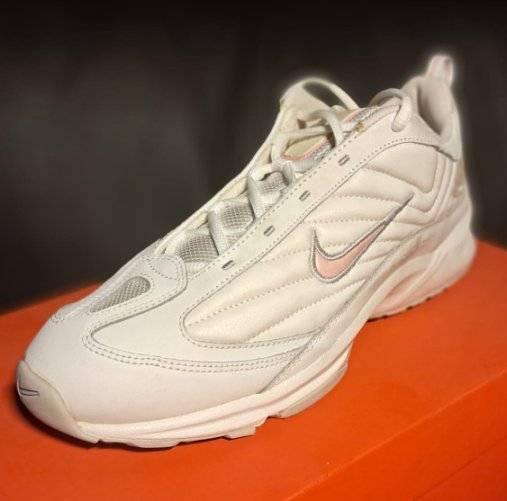 Nike Women's Steady III Leather Size 8