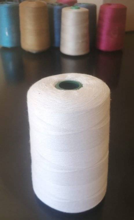 BULK Spun Polyester Yarn White