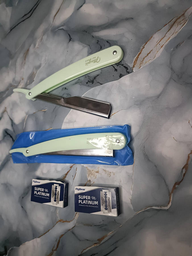 Straight Razor + Stainless Steel Blades