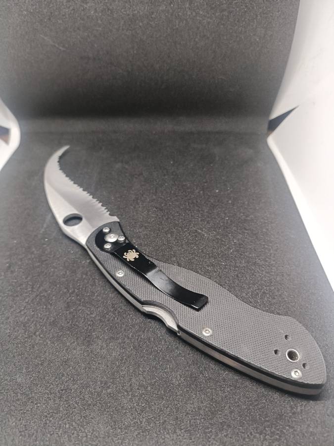 Spyderco Civilian Pocket Knife (Replica??)