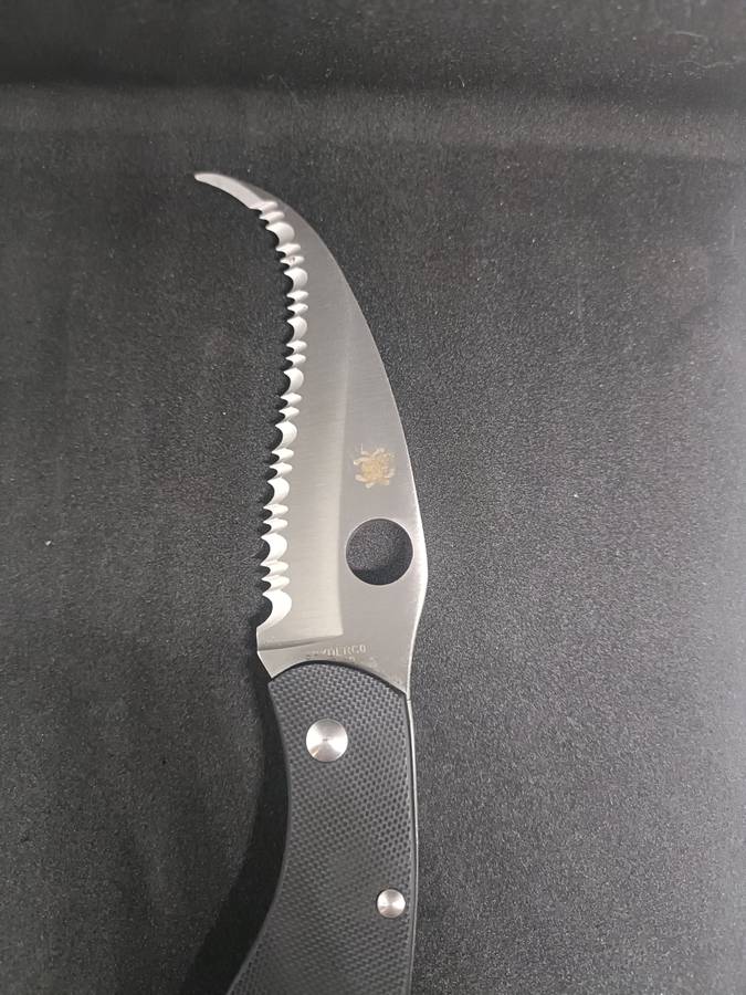 Spyderco Civilian Pocket Knife (Replica??)