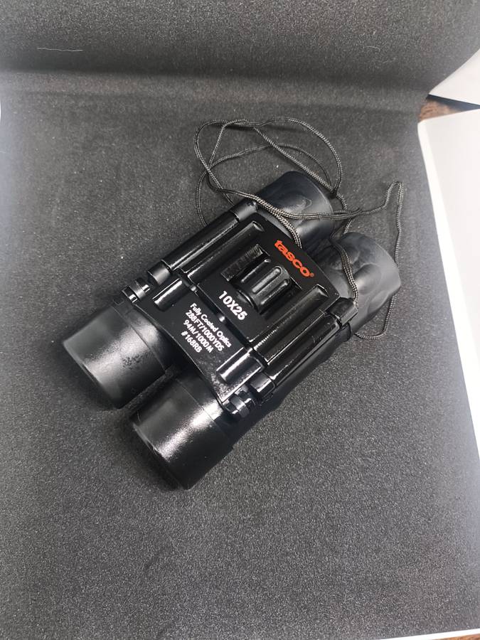 Tasco / Bushnell Binoculars 10x25