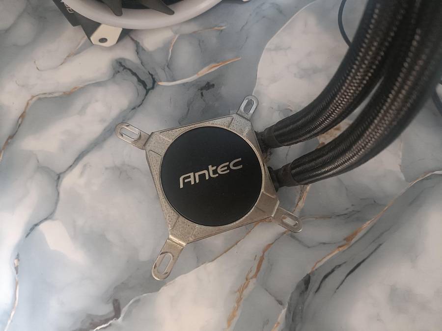 AIO Antec 240MM WaterCooler