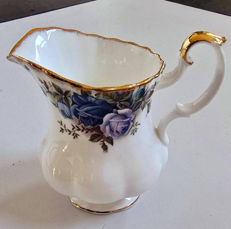 Royal Albert Moonlight Rose te set with 6 trios, tea pot, creamer, sugar bowl & large cake plate