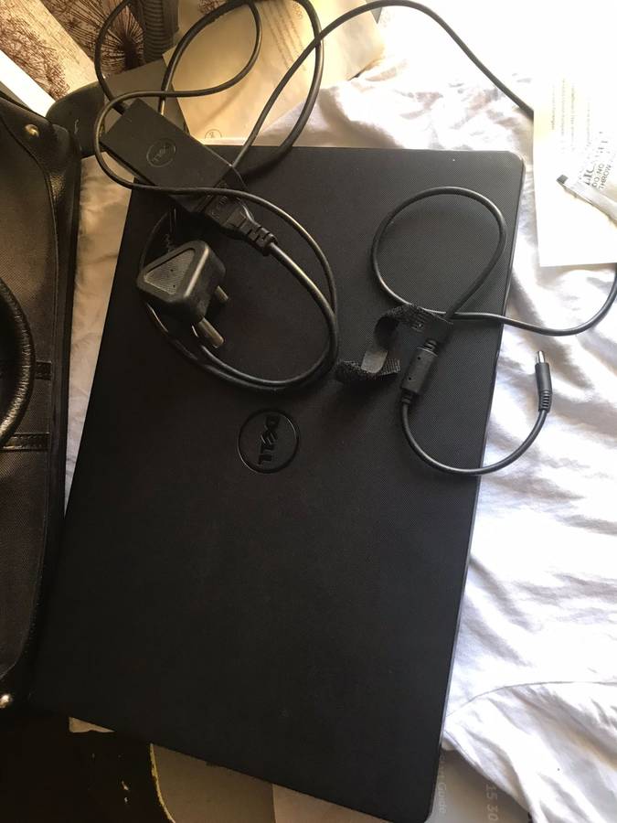 Dell Inspiron 15 3000 (6th Gen Intel Core i3-6006U)