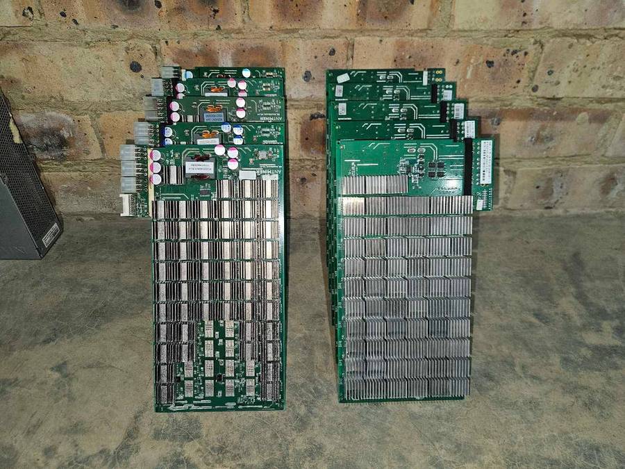 Antminer S9 hashboards